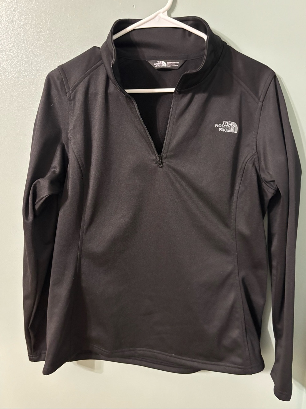The North Face Black Women's 1/4 Zip Pullover Jacket